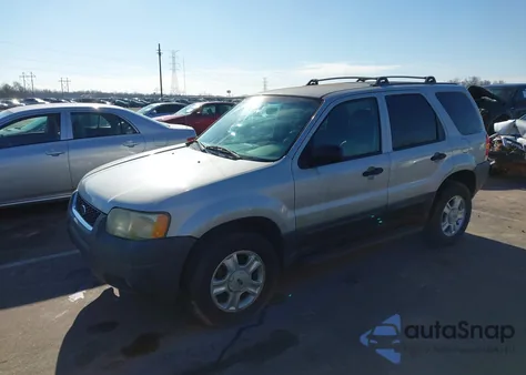 2004 Ford Escape Xlt from USA, damaged, VIN 1FMYU03114KB22142